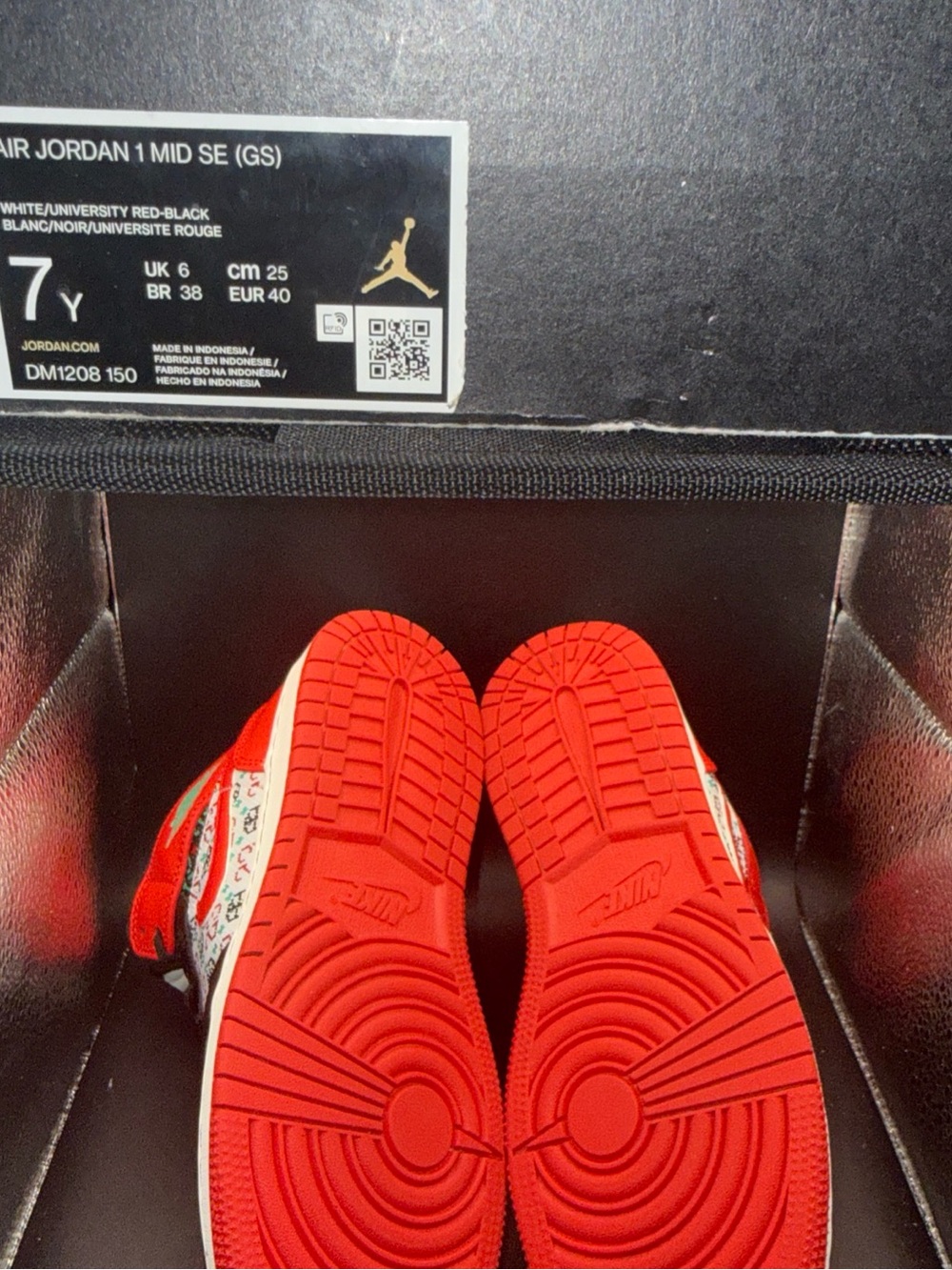 Size 7 (GS) - Jordan 1 SE High Ugly Christmas Sweater, Dm1207-150, Clean, W Box - Picture 11 of 11